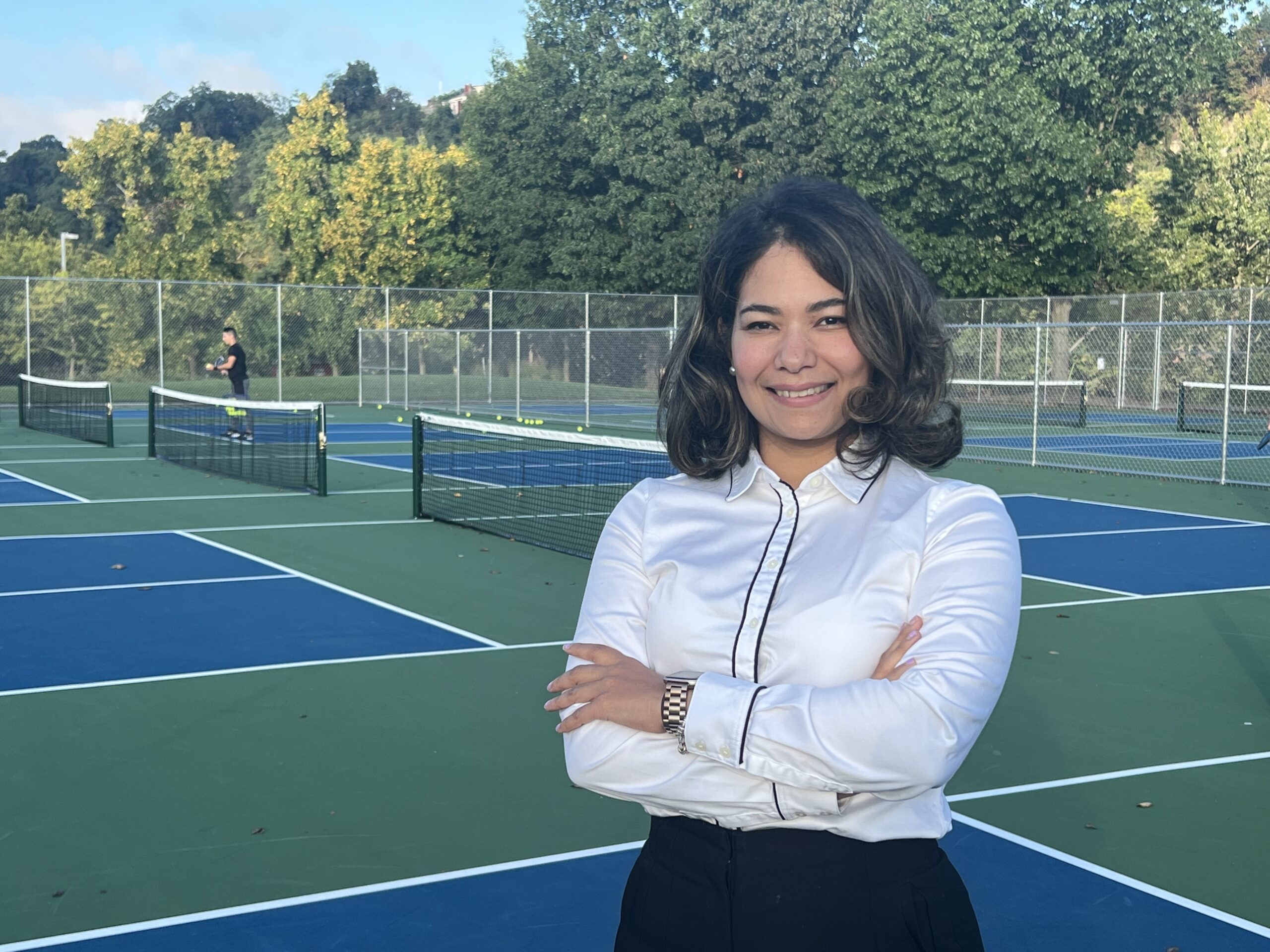 Fighting through tears: Venezuelan woman becomes an American